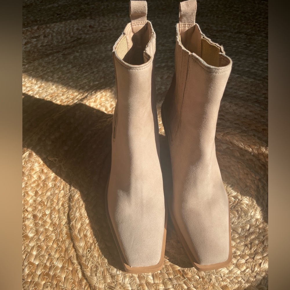 Vince Camuto boots